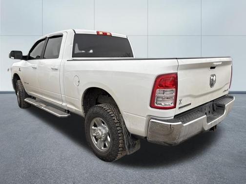 2021 RAM 2500 Big Horn Crew Cab 4x4 6'4' Box