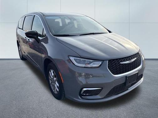 2025 Chrysler Pacifica L