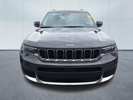 Baltic Gray Metallic Clearcoat 2021 Jeep Grand Cherokee L Laredo