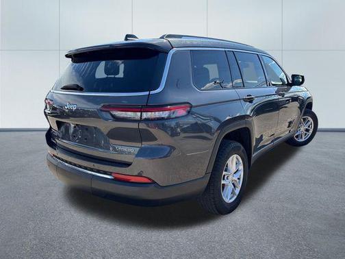 Baltic Gray Metallic Clearcoat 2021 Jeep Grand Cherokee L Laredo