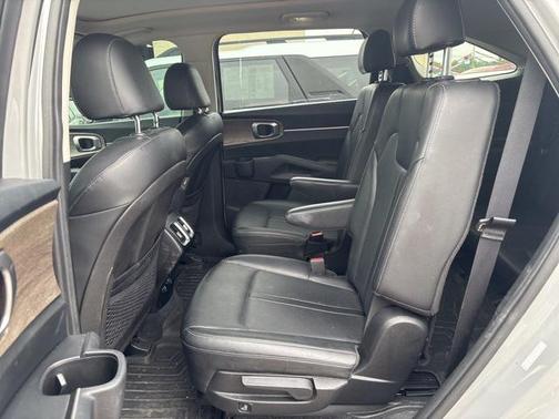 2022 Kia Sorento EX