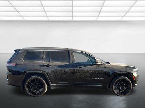 2022 Jeep Grand Cherokee L Summit