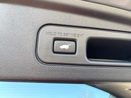 2025 Acura MDX A-SPEC Advance Package