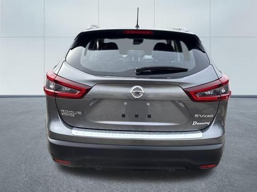 2022 Nissan Rogue Sport SV