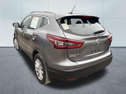 2022 Nissan Rogue Sport SV