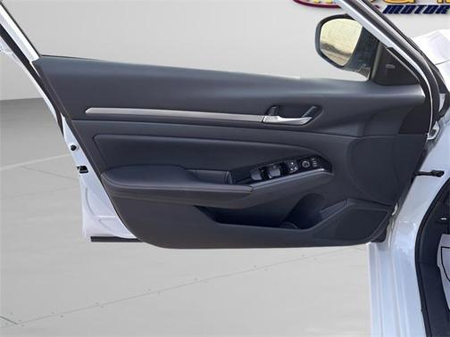 2024 Nissan Altima SR Intelligent AWD