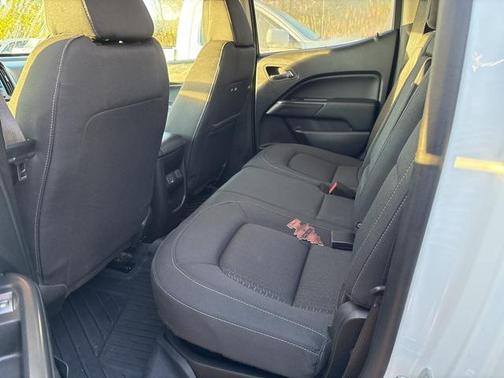 2020 GMC Canyon SLE