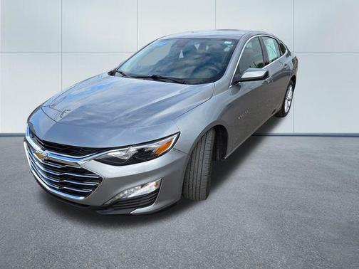 Silver 2023 Chevrolet Malibu 1LT