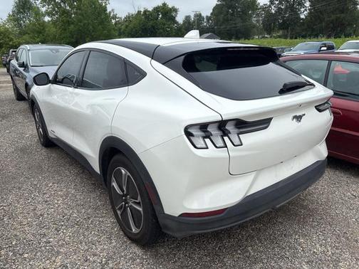 2022 Ford Mustang Mach-E Select