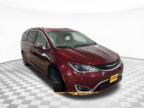 2017 Chrysler Pacifica Hybrid Platinum