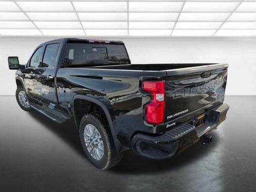 2022 Chevrolet Silverado 3500 High Country