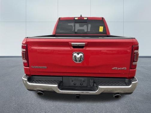 Flame Red Clearcoat 2022 RAM 1500 Laramie