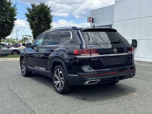Deep Black 2021 Volkswagen Atlas 3.6L SEL Premium