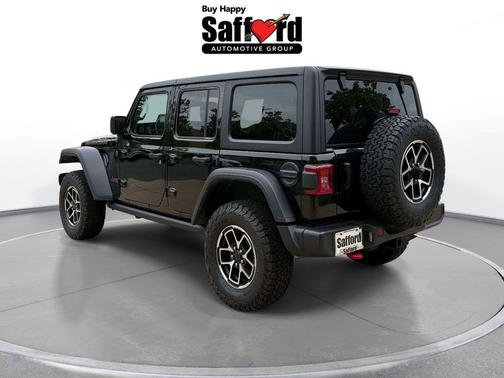Black Clearcoat 2025 Jeep Wrangler Rubicon