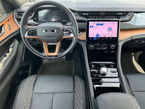 2025 Jeep Grand Cherokee L Summit Reserve