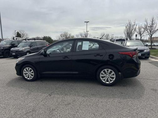 Absolute Black Pearl 2019 Hyundai Accent SE
