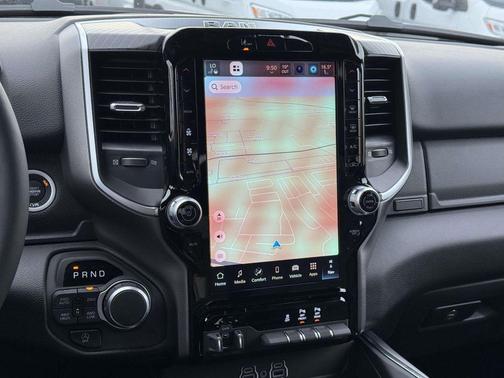 Diamond Black Crystal Pearlcoat 2026 RAM 1500 Big Horn/Lone Star