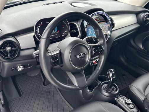 2024 MINI Hardtop Cooper