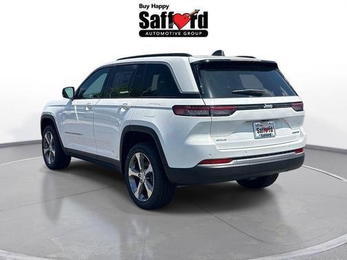 Bright White Clearcoat 2026 Jeep Grand Cherokee Limited
