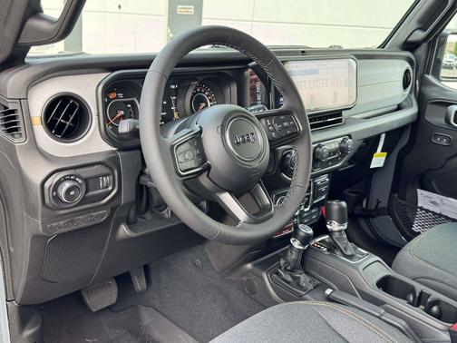 Anvil Clearcoat 2026 Jeep Wrangler Willys