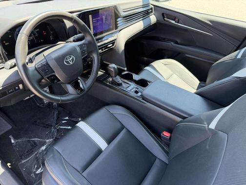 Midnight Black Metallic 2025 Toyota Camry SE