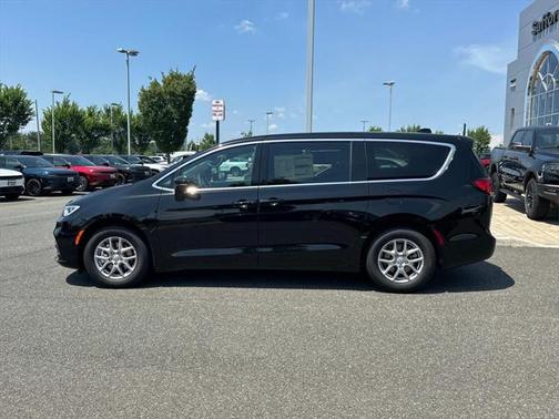 2025 Chrysler Pacifica L