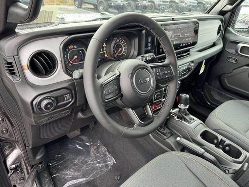 Granite Crystal Metallic Clearcoat 2026 Jeep Wrangler Willys
