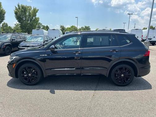 2022 Volkswagen Tiguan 2.0T SE R-Line Black 4MOTION