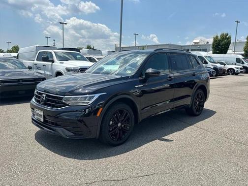 2022 Volkswagen Tiguan 2.0T SE R-Line Black 4MOTION