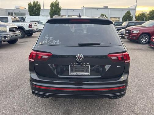 2022 Volkswagen Tiguan 2.0T SE R-Line Black 4MOTION