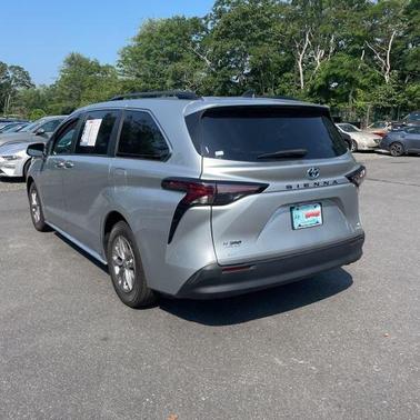2023 Toyota Sienna XLE 7 Passenger