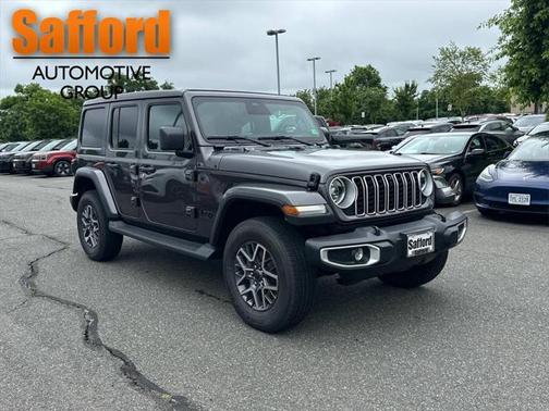 2025 Jeep Wrangler 4-Door Sahara 4x4
