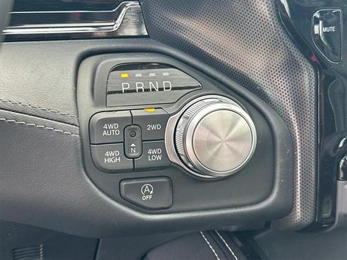 2025 RAM 1500 Limited
