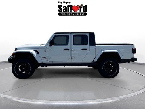 Bright White Clearcoat 2021 Jeep Gladiator Overland