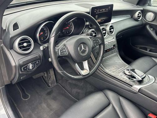 2018 Mercedes-Benz GLC 300 4MATIC