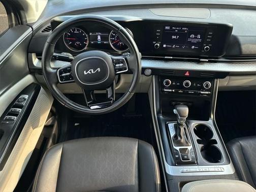 2022 Kia Carnival LXS