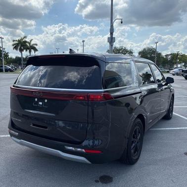 2022 Kia Carnival LXS