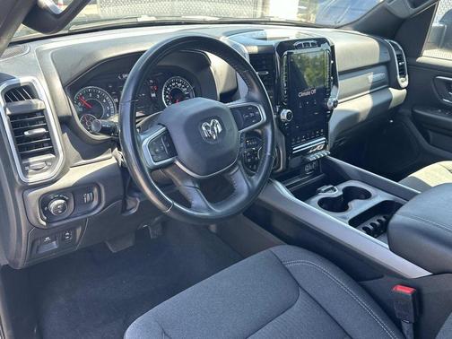 Diamond Black Crystal Pearlcoat 2023 RAM 1500 Big Horn/Lone Star