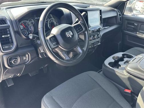 2022 RAM 3500 Tradesman Crew Cab 4x4 8' Box