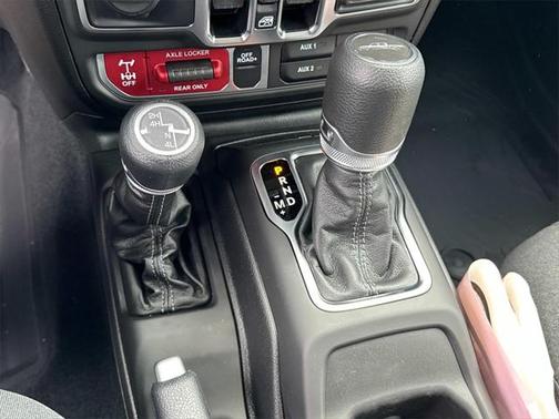 2025 Jeep Gladiator Willys