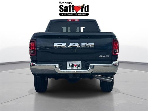 2025 RAM 2500 Tradesman Crew Cab 4x4 6'4' Box