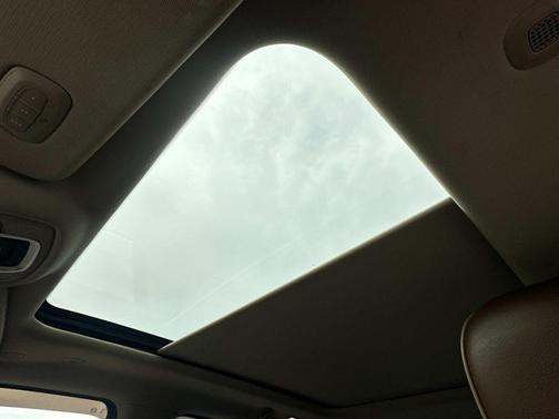 Bright White Clearcoat 2021 RAM 1500 Longhorn