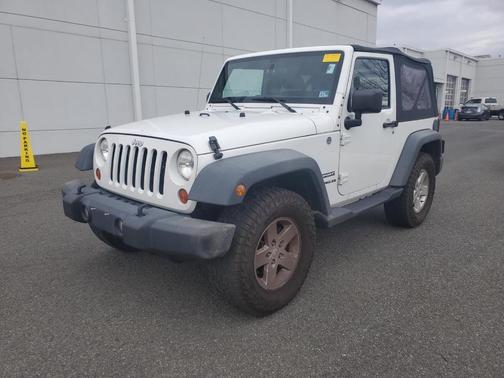 Photo 4 of 6 of 2012 Jeep Wrangler Sport