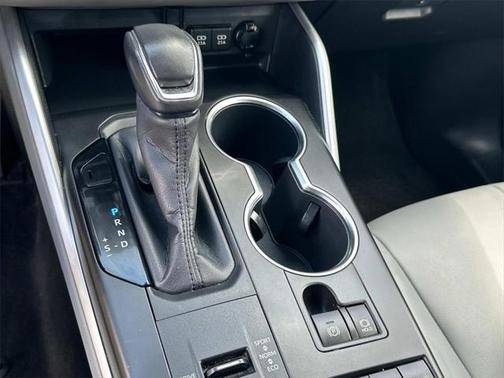 2020 Toyota Highlander Hybrid XLE