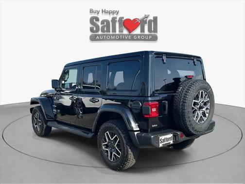 2024 Jeep Wrangler 4-Door Sahara 4x4