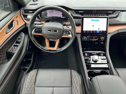2025 Jeep Grand Cherokee L Summit