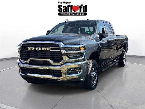 2025 RAM 2500 Tradesman Crew Cab 4x4 8' Box