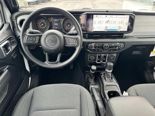 2025 Jeep Gladiator Nighthawk