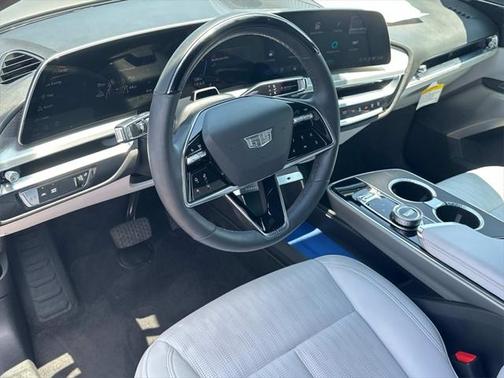 2024 Cadillac LYRIQ Luxury w/1SE