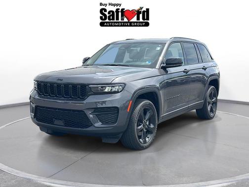 Baltic Gray Metallic Clearcoat 2023 Jeep Grand Cherokee Altitude